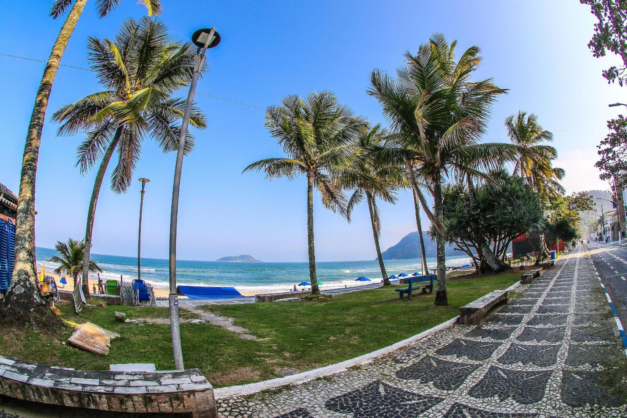 5E - Pé na areia do Guarujá - Praia do Tombo Exterior foto